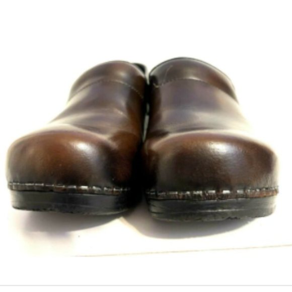 Sanita Professional Smooth Clogs Unisex  US M7 US W9  EU41 Brown Leather Shoes - Picture 4 of 9